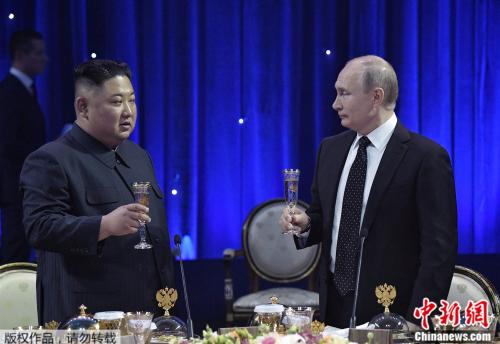 普京与金正恩长谈两个半小时普京与金正恩，一场深入的长谈背后的故事
